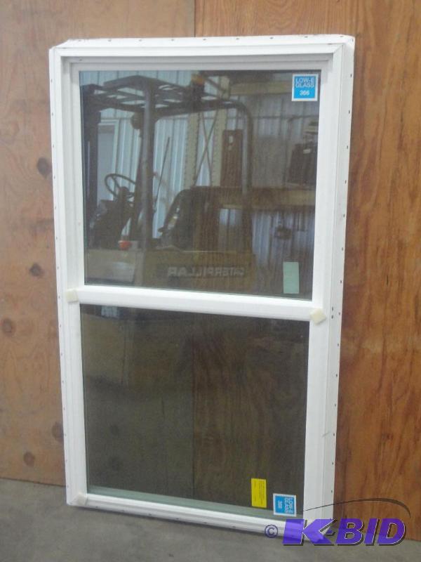 lot 3 image: Unused 35.5&quotx61.5" White Vinyl Ener...