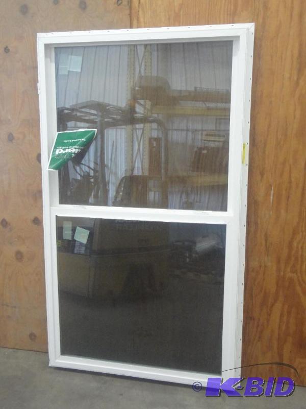 lot 8 image: Unused Silent Guard 41.5&quotx71.5" Whi...