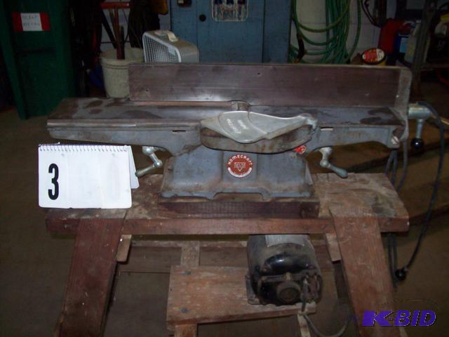 lot 3 image: Delta Rockwell 4" JointerPlaner. Mounte...