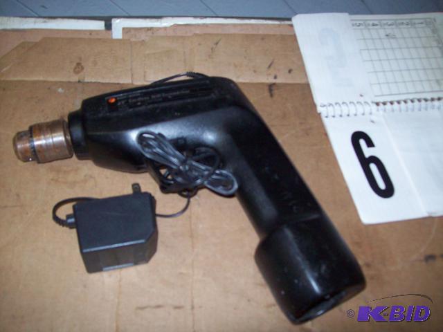 lot 6 image: Black and Decker 38" Rechargeable Drill...