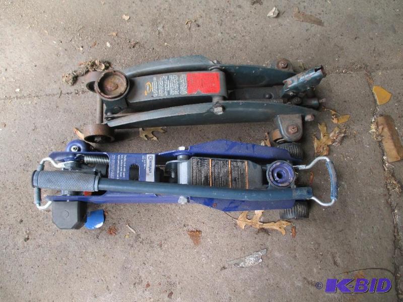 2 Jacks