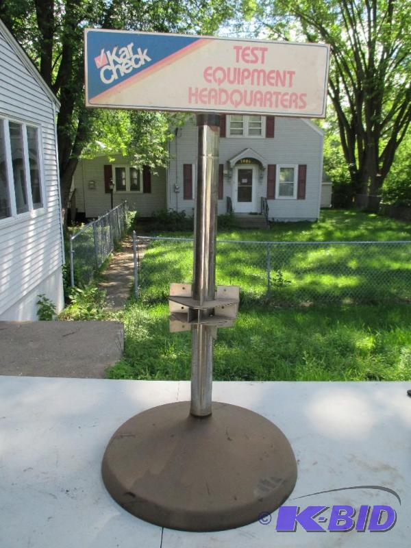 Display Pole