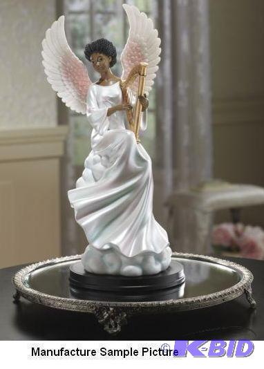 Angel with Harp - An angel plays a golden har...