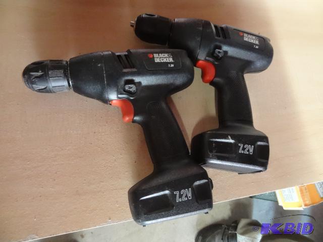 lot 103 image: Black and Decker 7.2 Volt Drill. Qty. 2 No Ch...