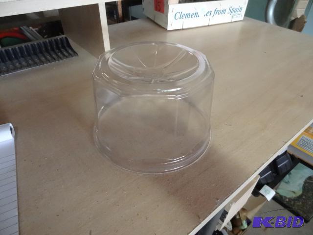 lot 119 image: Box full of 7 x 4 Container Lids...
