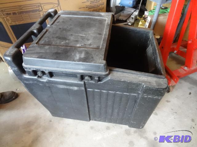 lot 126 image: Cambro Poly Tub on Wheels with Slide in Cover...