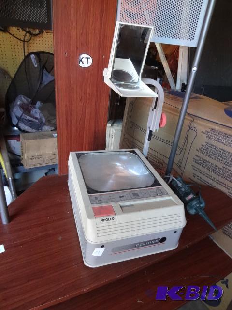 lot 21 image: Apollo Eclipse Over Head Projector. Lights Up...