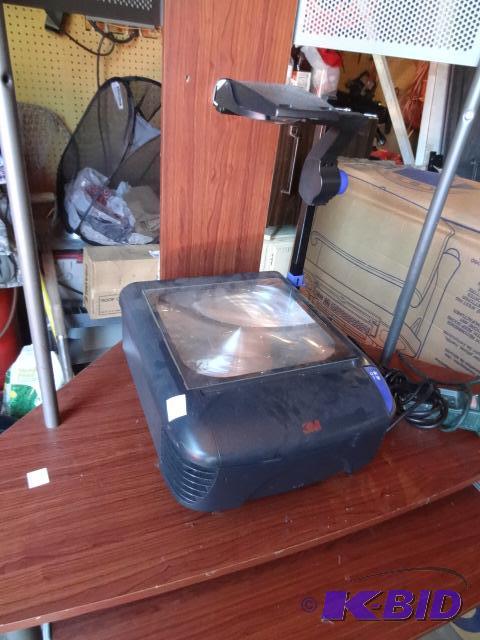 lot 25 image: 3M Overhead Projector. Needs Bulb...