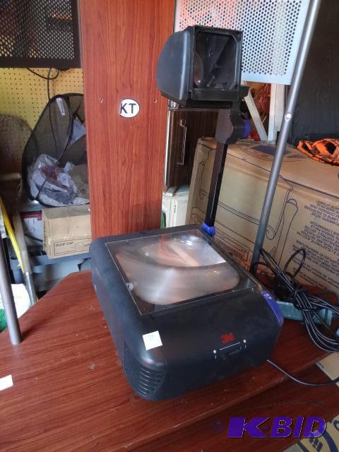 lot 26 image: 3M Overhead Projector. Needs Bulb...