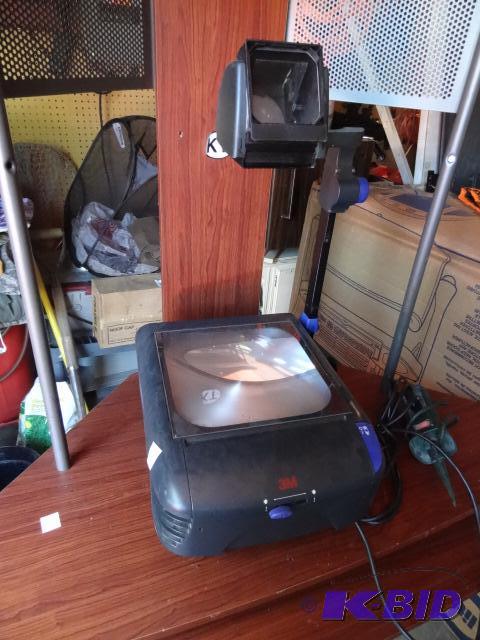 lot 27 image: 3M Overhead Projector. Needs Bulb...