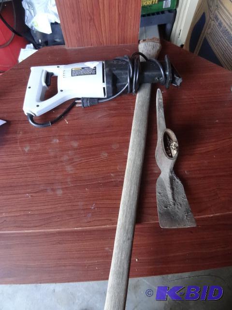 lot 38 image: Chicago Electric Sawzall. Works. Pick Axe wit...