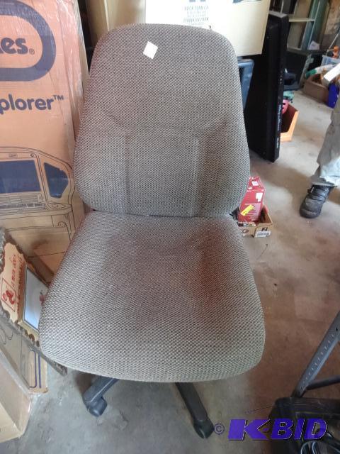 lot 46 image: Office Chair on Wheels...