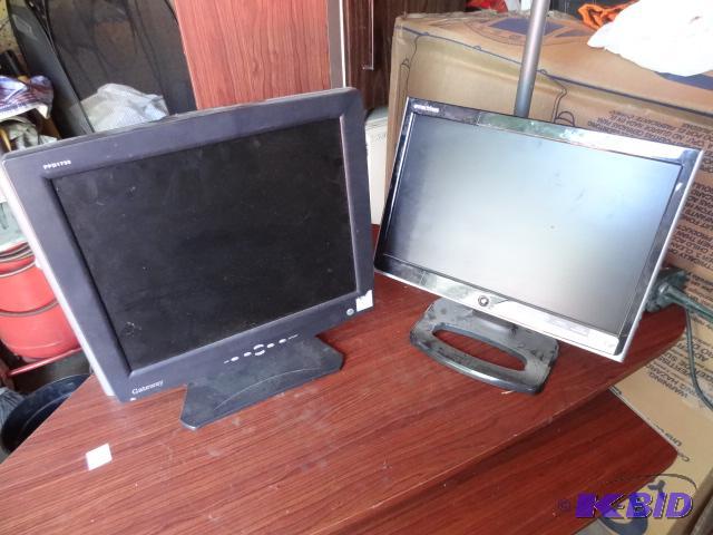 lot 55 image: Gateway 17" LCD Monitor. E Machine 17&qu...