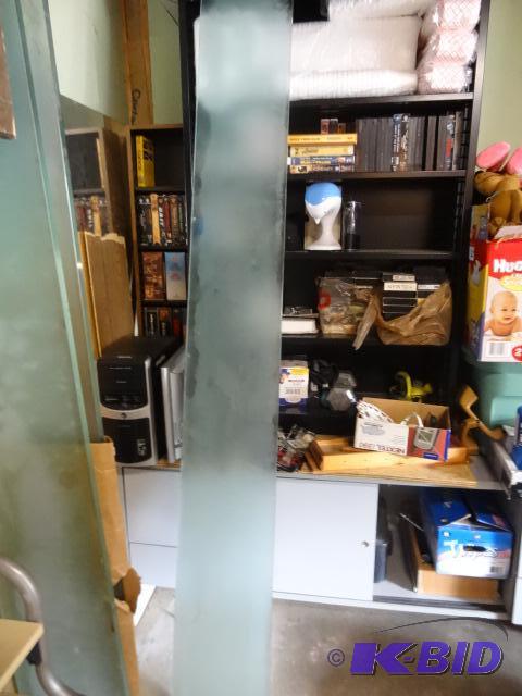 lot 72 image: Frosted Glass Shelf 122 x 11.5 x 34...