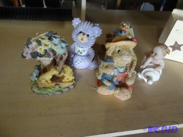 lot 81 image: Misc. Figurines...