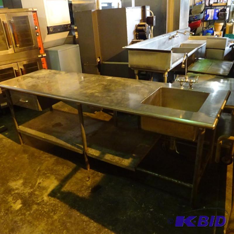 lot 10 image: Stainless prep table with 1 basin sink. 96 x ...