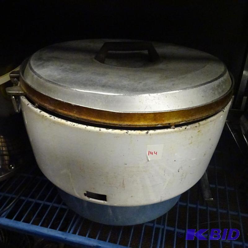 lot 144 image: Large rice cooker. Natural gas burner...