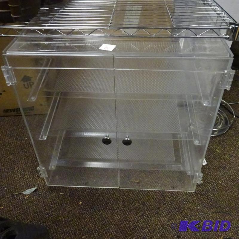 lot 174 image: 19 x 16 x 18 plexi dry case...