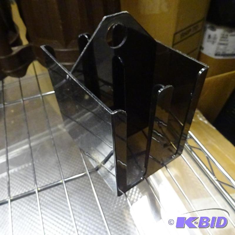 lot 176 image: 10 plastic jam holders...