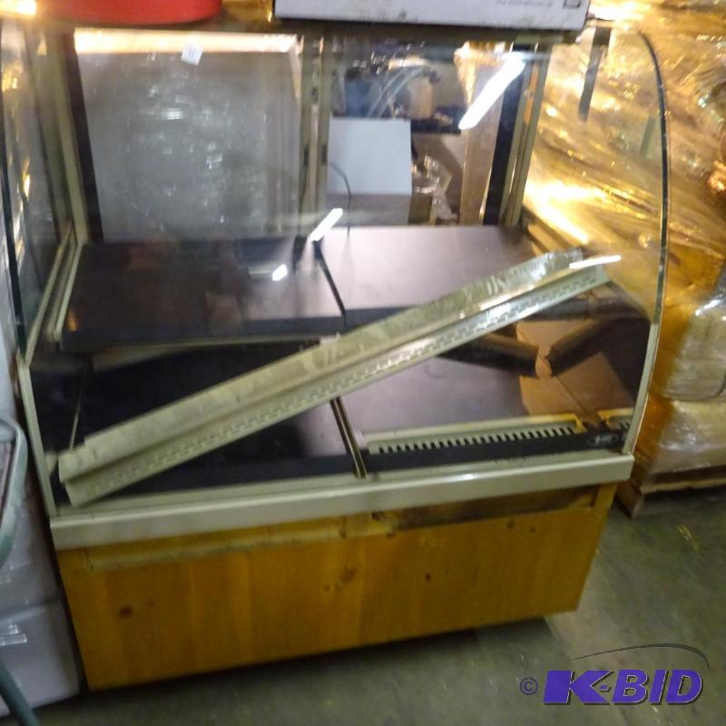 lot 32 image: Glass door refrigerated display case. 46 x 32...