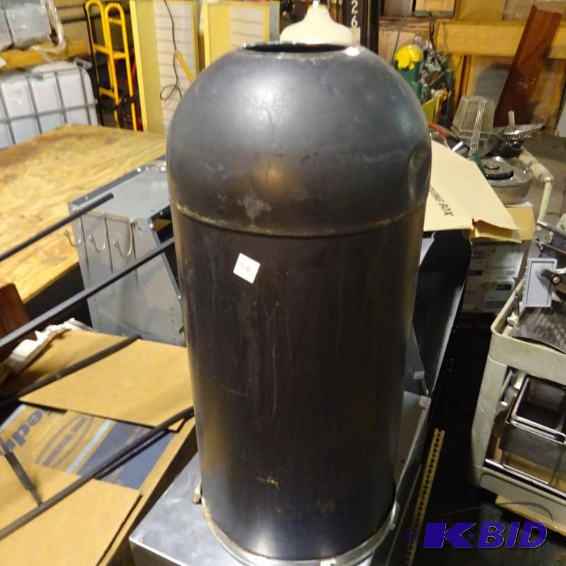 lot 50 image: Metal garbage can with insert....