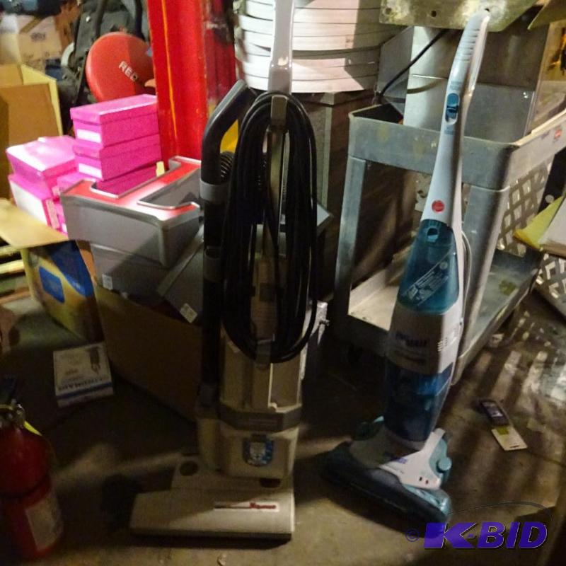 lot 79 image: Lindhaus CH pro vacuum. Comes with etra bags...
