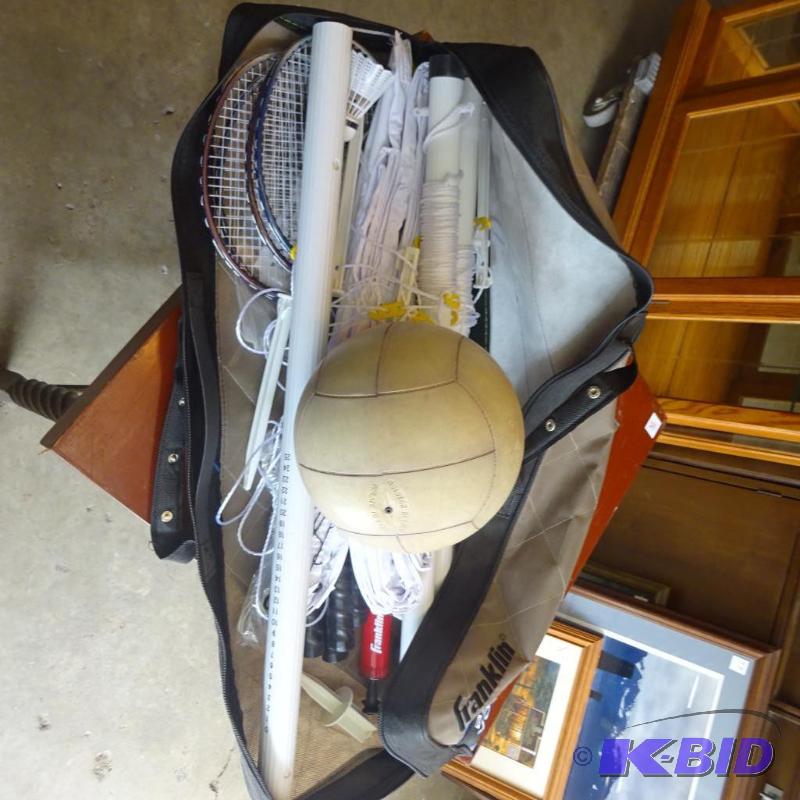 lot 118 image: Franklin Badmitton and volleyball net. All ne...