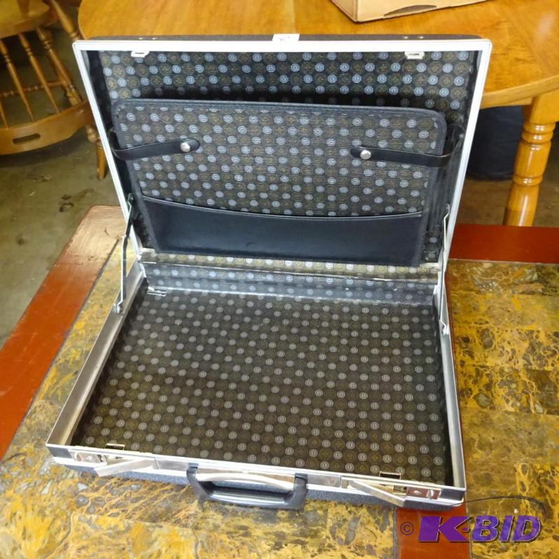 lot 119 image: Empty Hard Brick case...