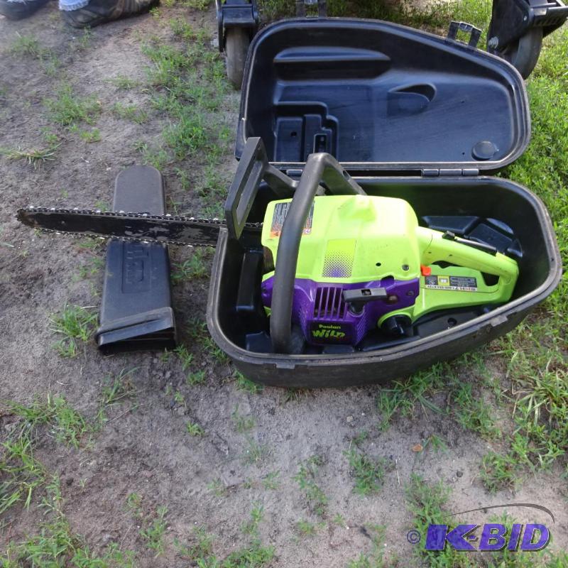 lot 12 image: Poulan wild thing 2375 chin saw. 18" run...