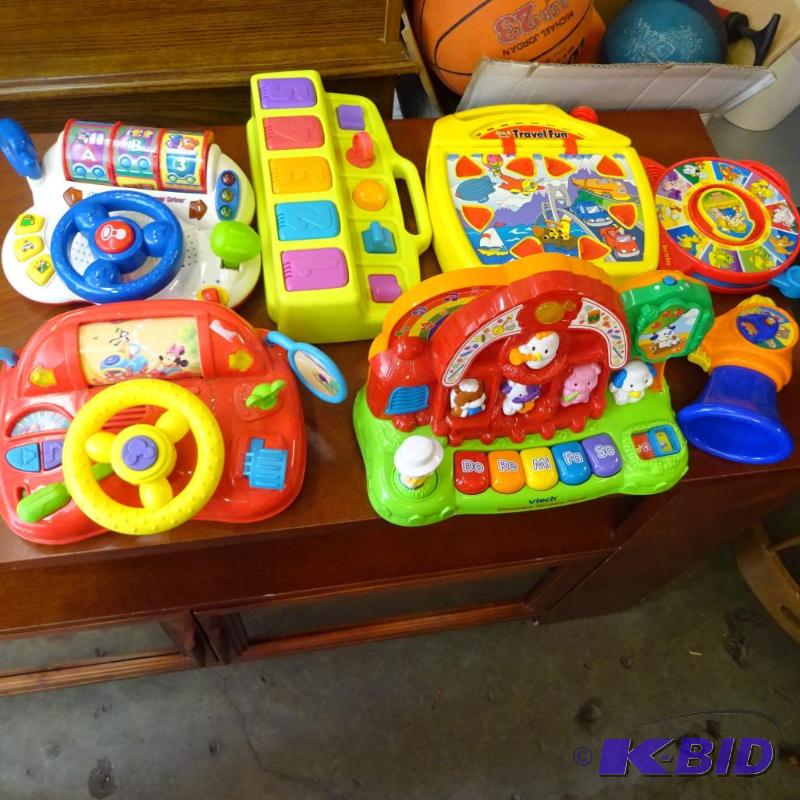 lot 127 image: misckids electric toys. Most working....