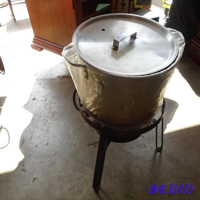 lot 139 image: used turkey fryer. Propane...
