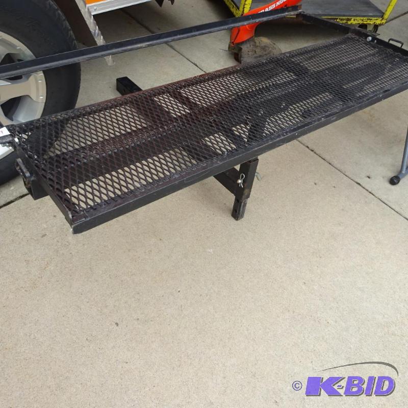 lot 167 image: Receiver hitch cargo carrier. 48x23...
