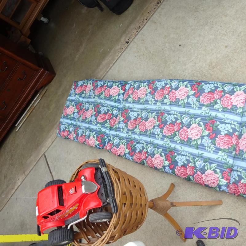 lot 170 image: Remote control car no controler . Cushion for...