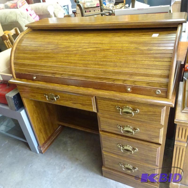lot 187 image: Laminate roll top desk. 2 File drawers. 42x22...