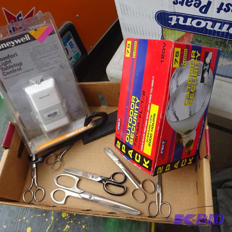 lot 192 image: scissors. Comfort light table control. 2 pack...