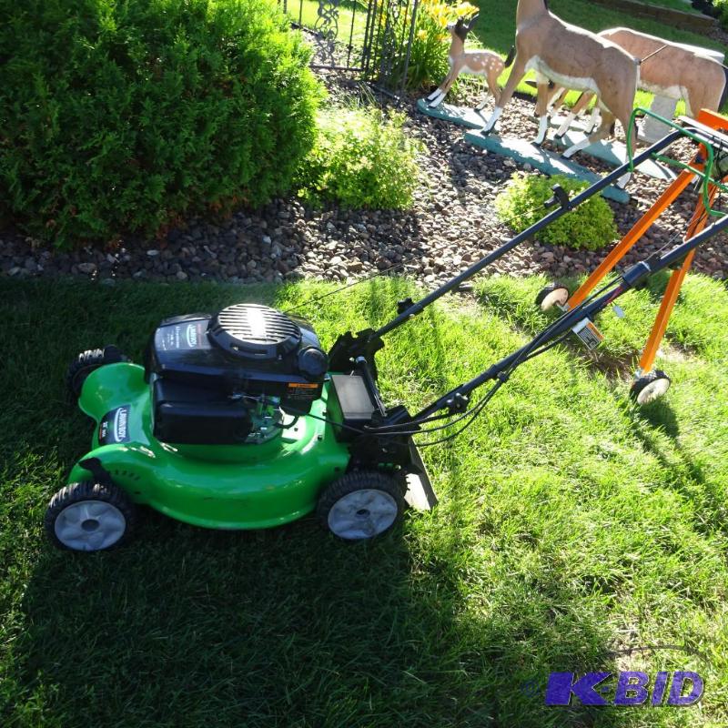lot 2 image: Lawn Boy Self Propelled. 20" deck. Elect...