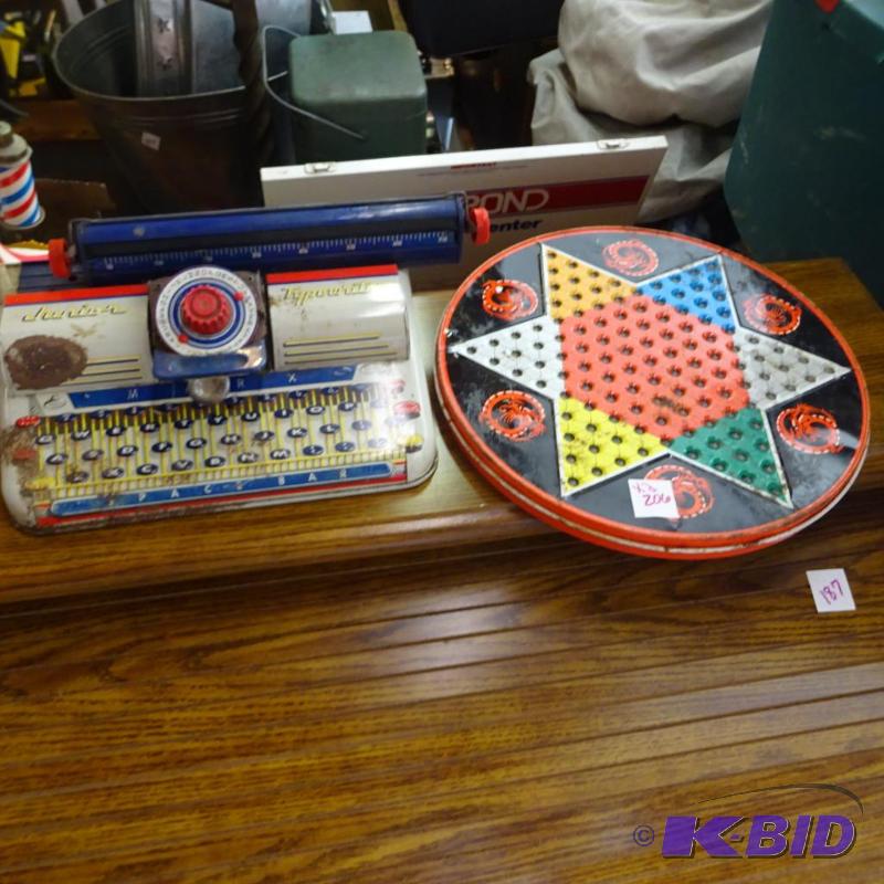 lot 206 image: Vintage Junior type writer. Parchessi set. So...