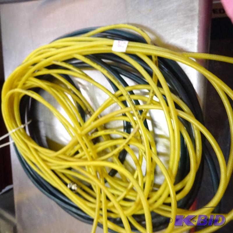lot 218 image: 2 air hoses. Needs couplers...