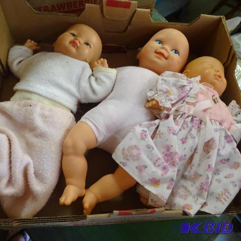 lot 232 image: 3 baby dolls...
