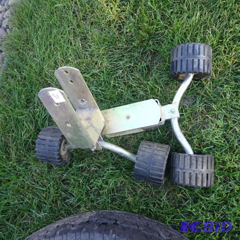 lot 31 image: 2 sets of boat rollers...