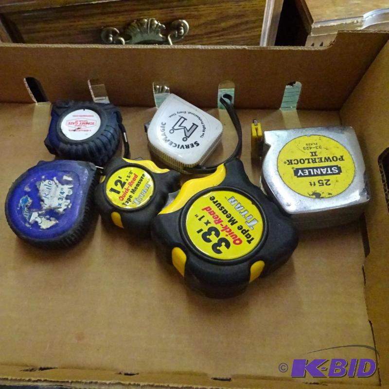 lot 346 image: 6 tape measurers...