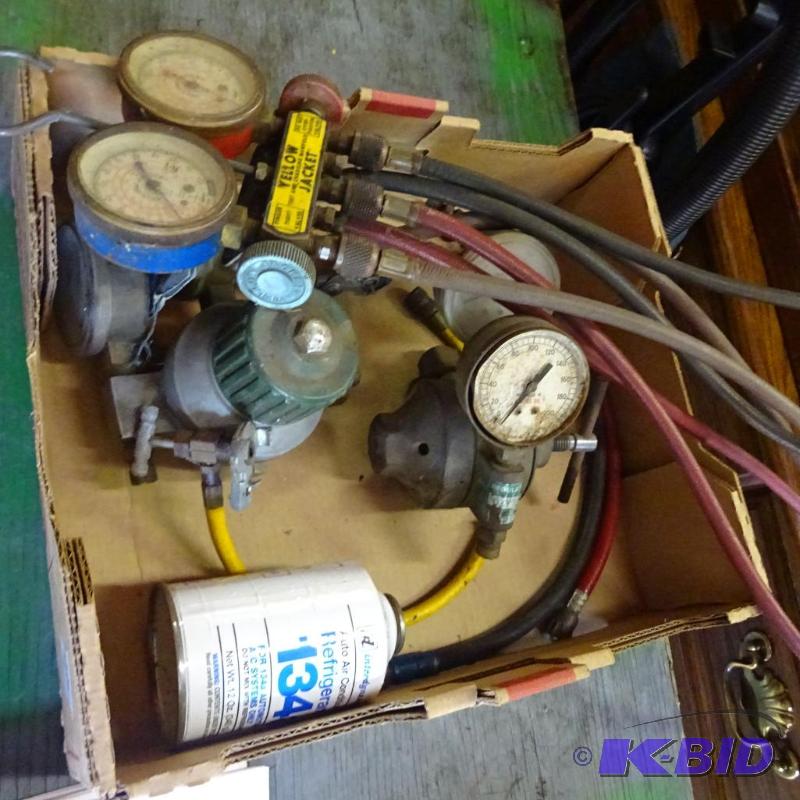 lot 356 image: AC inspection gauges. Oxygen regulators...