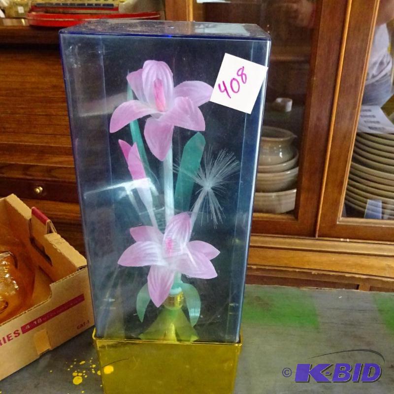 lot 408 image: finger optic flower. Works...