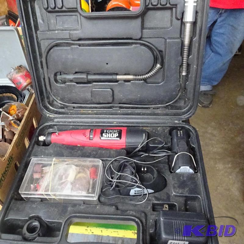 lot 467 image: misc hole saws...