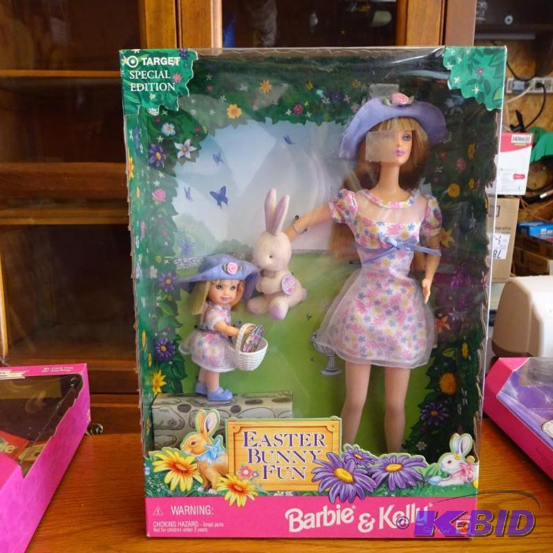 lot 89 image: Easter Bunny fun. Barbie and kelly...