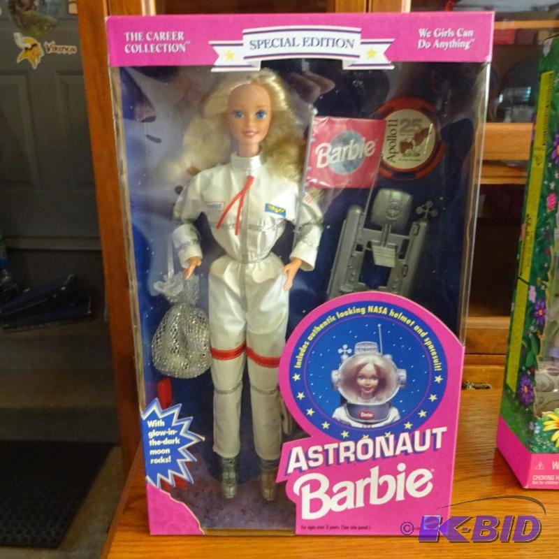 lot 90 image: Astronaut barbie...