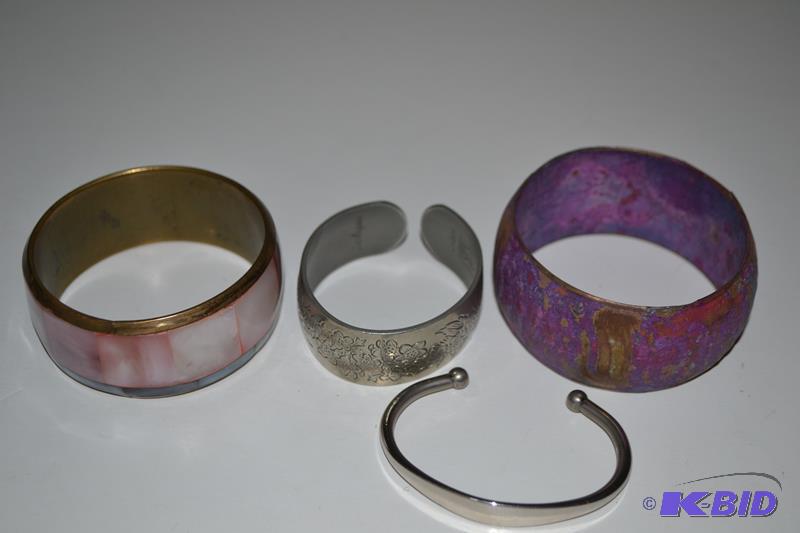 lot 105 image: Vintage costume jewelry, Pewter Larkspur cuff...