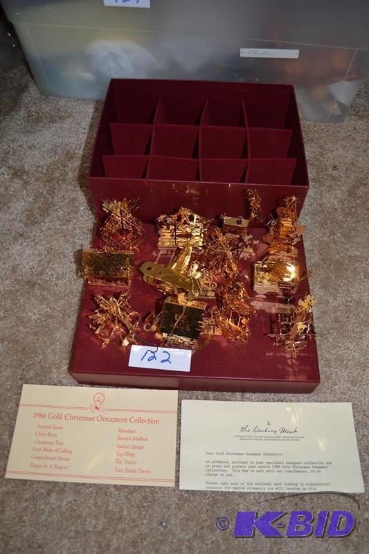 lot 122 image: Set of 12 The Danbury Mint Gold&nbspChristma...