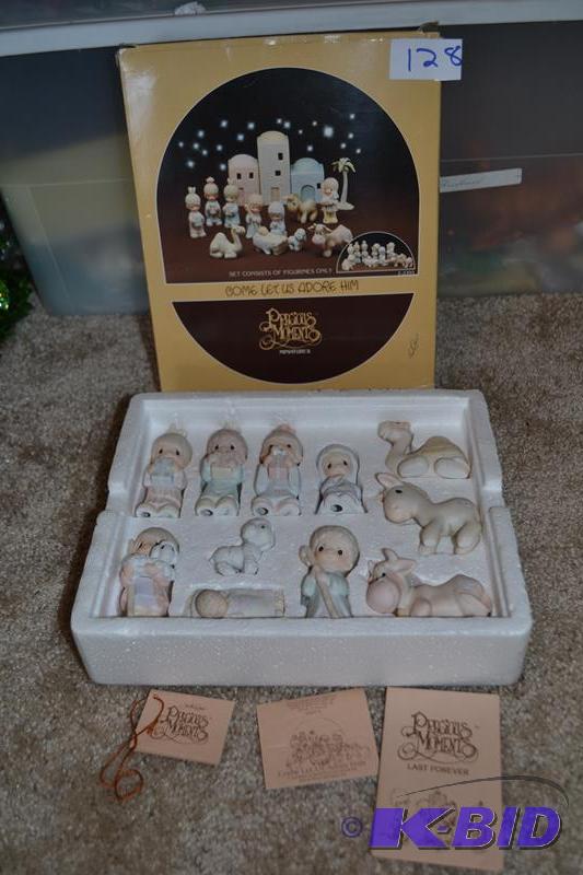 lot 128 image: Precious Moments Miniatures 11 pc. porcelain ...