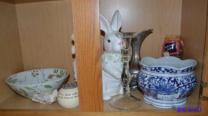 lot 142 image: Lot of Collectibles including China Blue por...